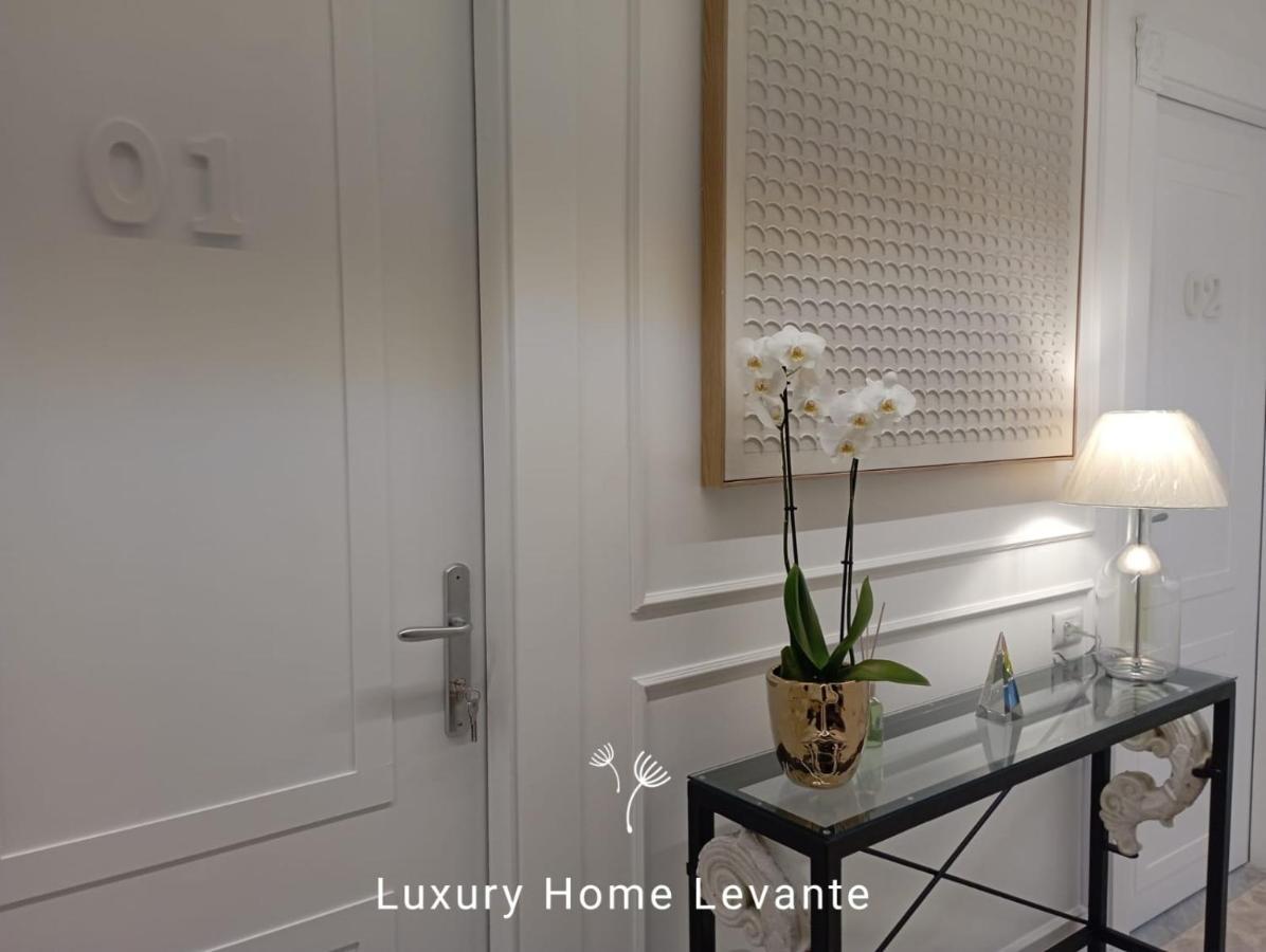 Homestay Luxury Levante *
